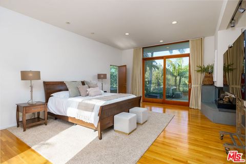 Tiny photo for 1530 Bel Air Road, Los Angeles, CA 90077 (MLS # 26667233)