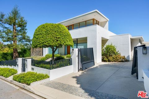 Tiny photo for 1530 Bel Air Road, Los Angeles, CA 90077 (MLS # 26667233)