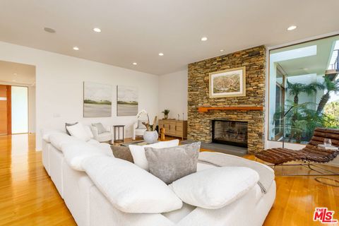 Tiny photo for 1530 Bel Air Road, Los Angeles, CA 90077 (MLS # 26667233)