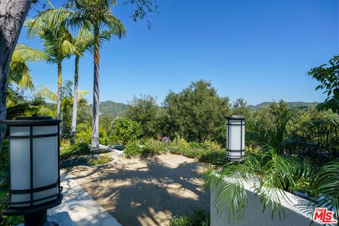 Tiny photo for 1530 Bel Air Road, Los Angeles, CA 90077 (MLS # 26667233)