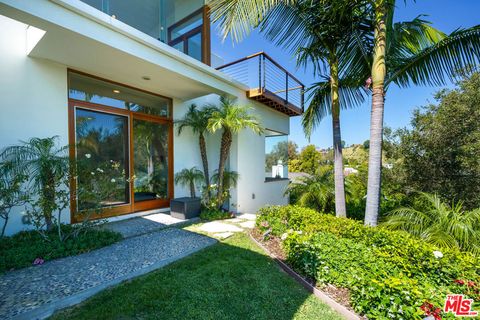 Tiny photo for 1530 Bel Air Road, Los Angeles, CA 90077 (MLS # 26667233)