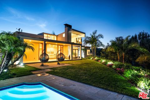 Tiny photo for 1530 Bel Air Road, Los Angeles, CA 90077 (MLS # 26667233)