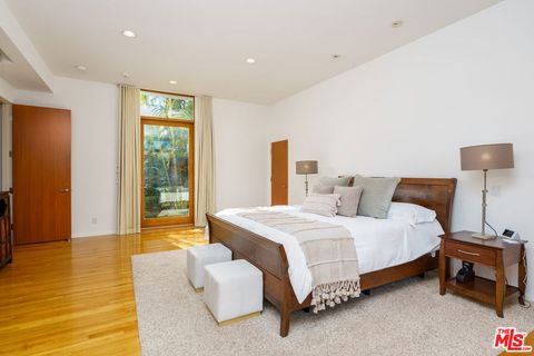 Tiny photo for 1530 Bel Air Road, Los Angeles, CA 90077 (MLS # 26667233)