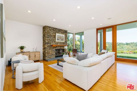 Tiny photo for 1530 Bel Air Road, Los Angeles, CA 90077 (MLS # 26667233)