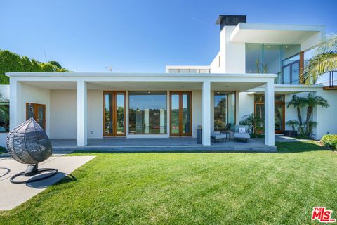 Tiny photo for 1530 Bel Air Road, Los Angeles, CA 90077 (MLS # 26667233)