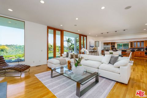 Tiny photo for 1530 Bel Air Road, Los Angeles, CA 90077 (MLS # 26667233)