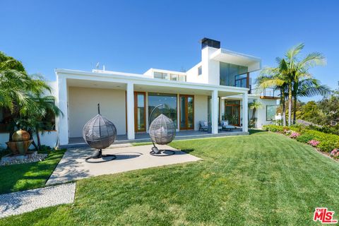 Tiny photo for 1530 Bel Air Road, Los Angeles, CA 90077 (MLS # 26667233)