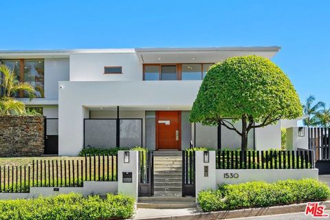 Tiny photo for 1530 Bel Air Road, Los Angeles, CA 90077 (MLS # 26667233)