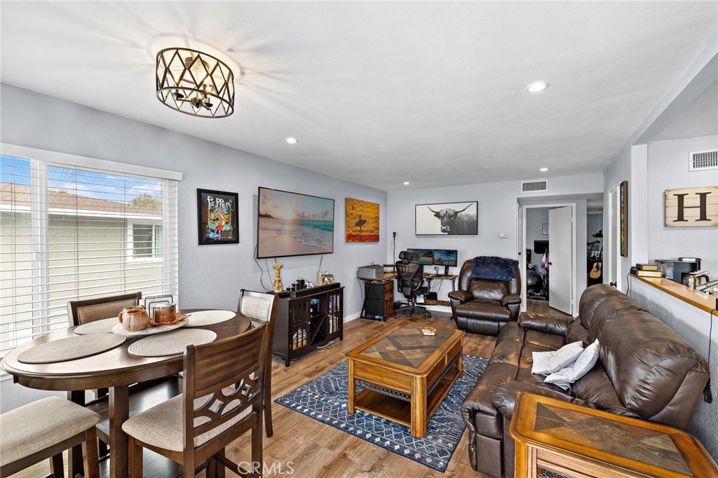 Aliso Villas (AV) - Residential
