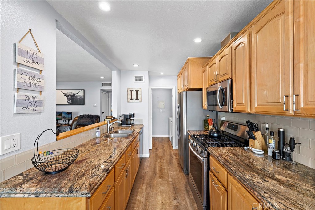 Aliso Villas (AV) - Residential