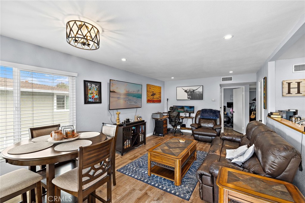 Aliso Villas (AV) - Residential