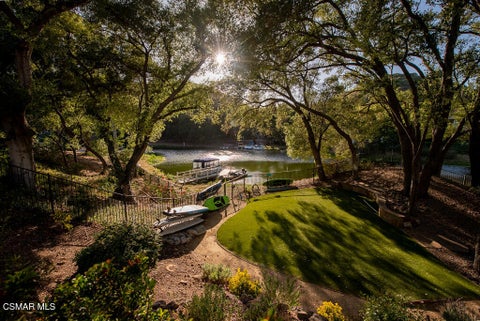 Photo of 224 Lake Sherwood Drive, Lake Sherwood, CA 91361 (MLS # 226004490)