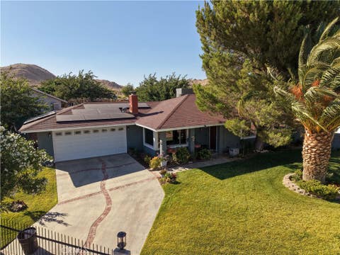 Photo of 16021 Wells Fargo AVE, Lake Los Angeles, CA 93591 (MLS # SR26149766)