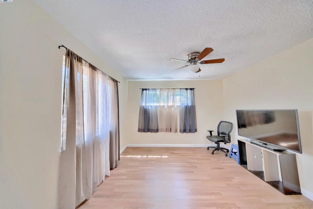 Not Listed - Residential