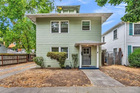 Photo of 1922 25th Street St, Sacramento, CA 95816 (MLS # DW25226748)