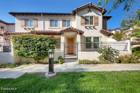 Photo of 122 Via Katrina, Newbury Park, CA 91320 (MLS # 225005808)