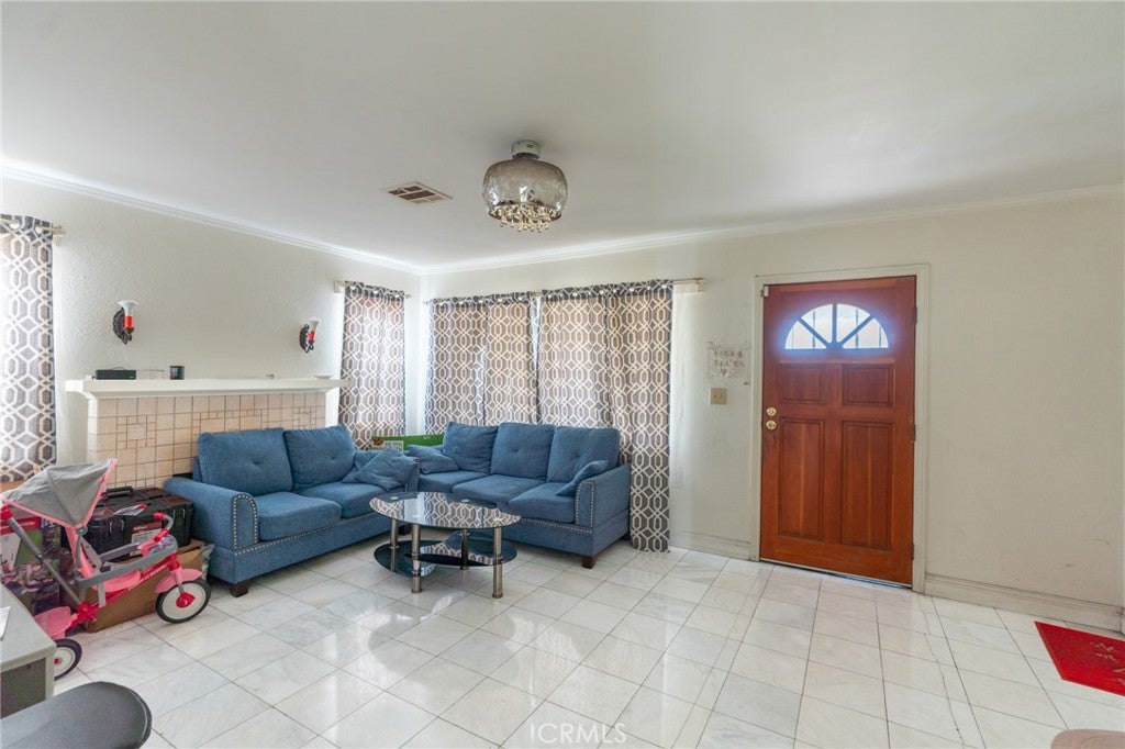 309 N Mcpherrin