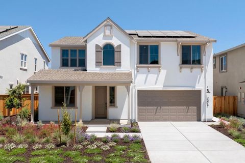 Photo of 7376 Ailes Court, Gilroy, CA 95020 (MLS # ML82031529)