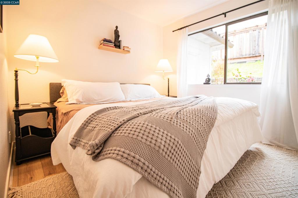 SOMERSET HIGHLAN - Residential