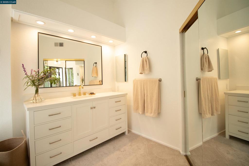 SOMERSET HIGHLAN - Residential