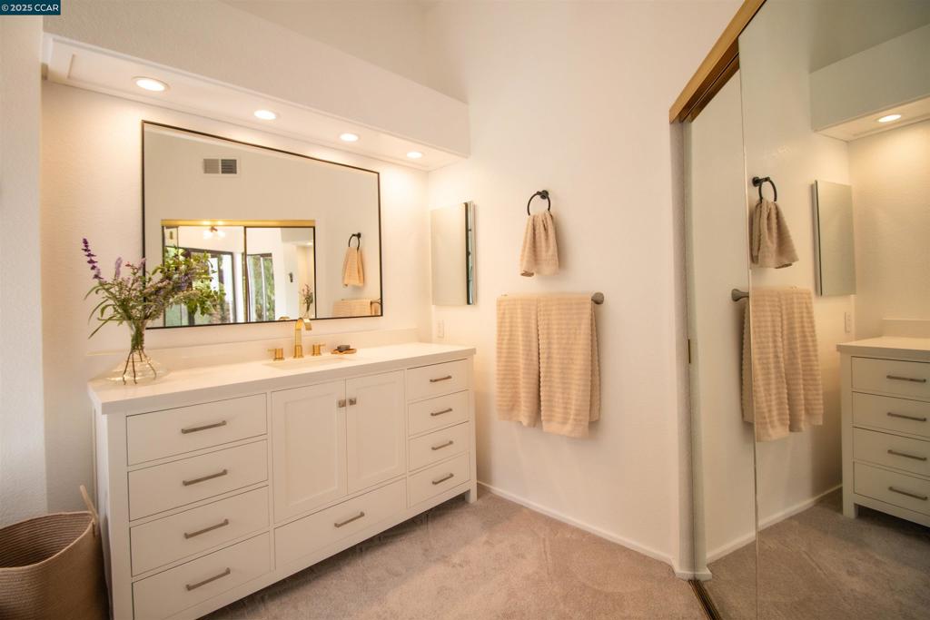 SOMERSET HIGHLAN - Residential