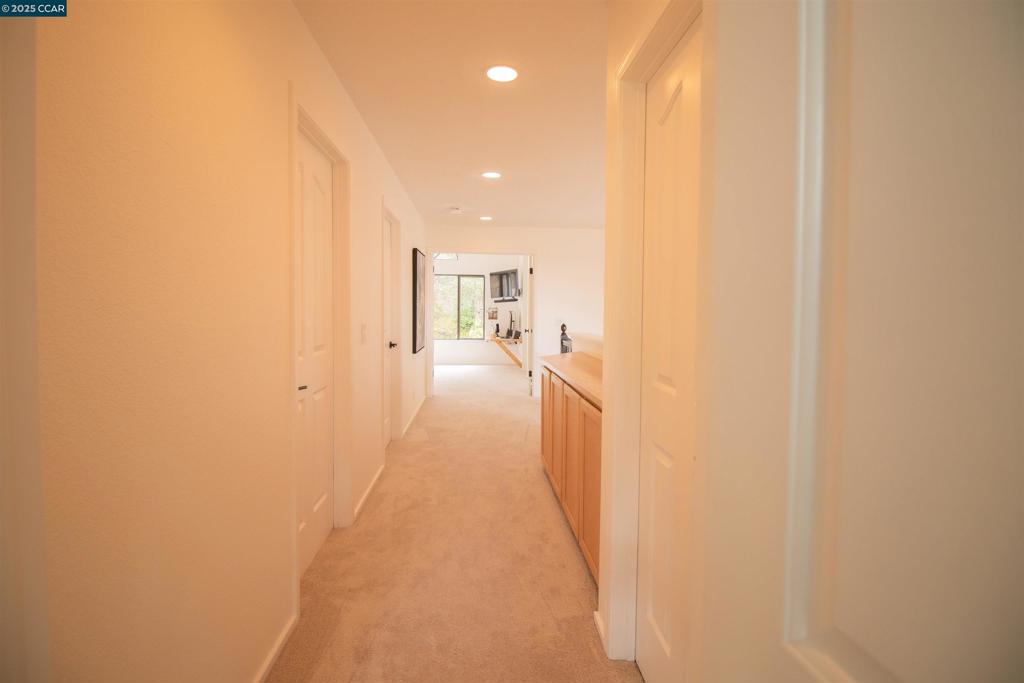 SOMERSET HIGHLAN - Residential