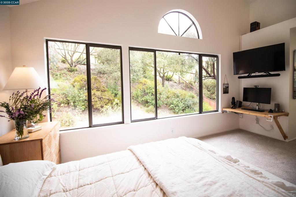 SOMERSET HIGHLAN - Residential