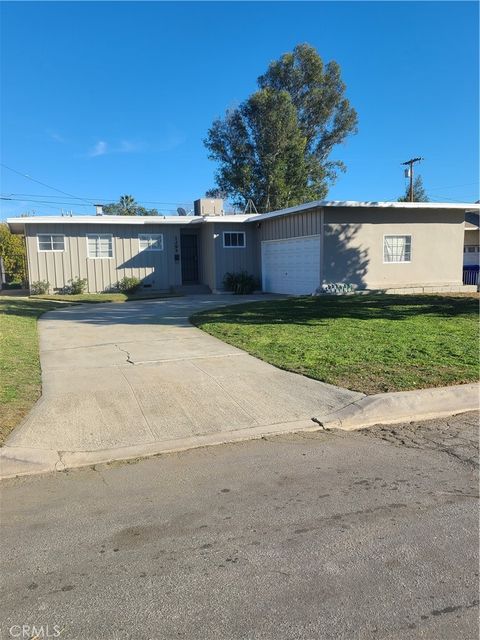 Photo of 1295 Pepper Tree Lane, San Bernardino, CA 92404 (MLS # SR26050919)