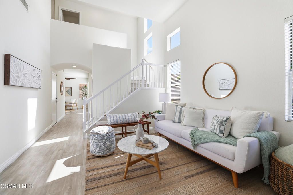 Photo of 5620 Sienna Way, Westlake Village, CA 91362 (MLS # 225005038)