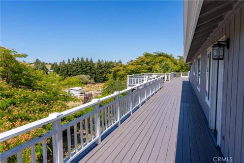 Tiny photo for 164 Helgren Court, Templeton, CA 93465 (MLS # NS26128009)