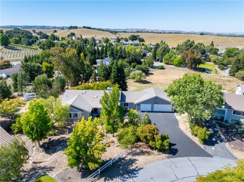 Tiny photo for 164 Helgren Court, Templeton, CA 93465 (MLS # NS26128009)