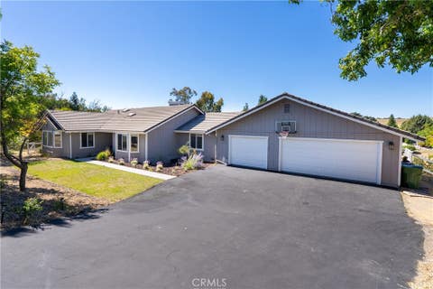 Tiny photo for 164 Helgren Court, Templeton, CA 93465 (MLS # NS26128009)