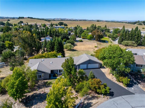 Tiny photo for 164 Helgren Court, Templeton, CA 93465 (MLS # NS26128009)