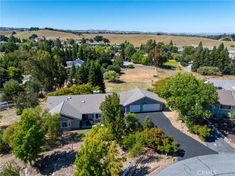 Tiny photo for 164 Helgren Court, Templeton, CA 93465 (MLS # NS26128009)