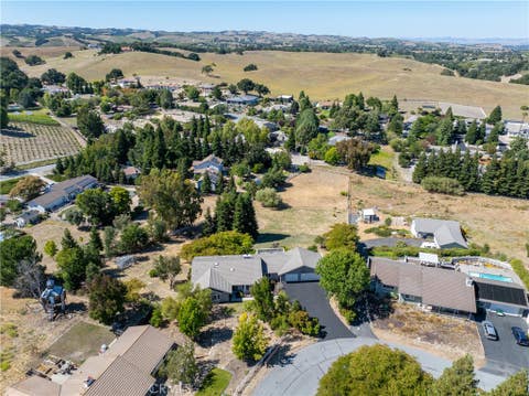 Tiny photo for 164 Helgren Court, Templeton, CA 93465 (MLS # NS26128009)