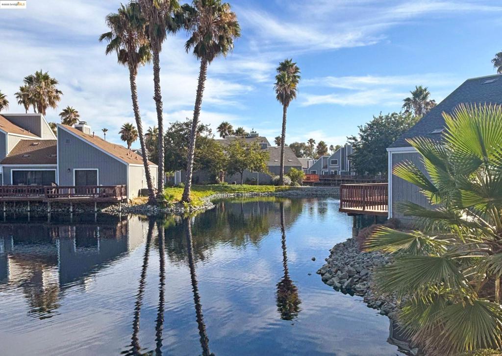SAND BAY ISLE - Residential