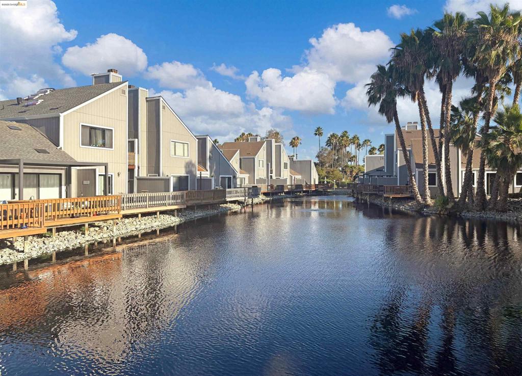 SAND BAY ISLE - Residential
