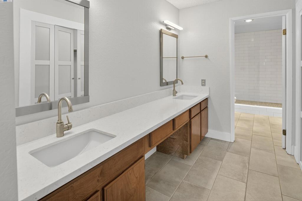 DOWNTOWN SAN LEA - Residential