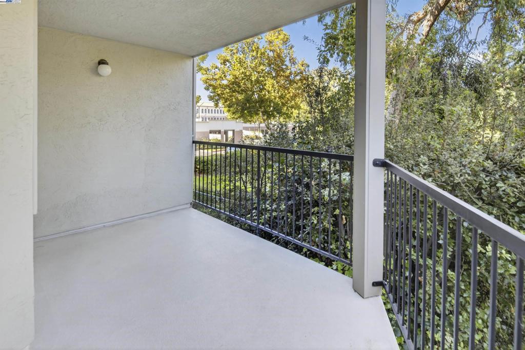 DOWNTOWN SAN LEA - Residential