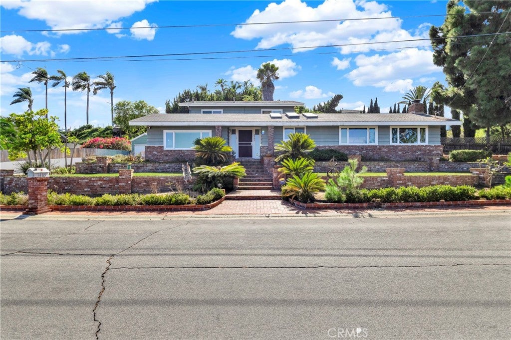 3485 Ridgecrest