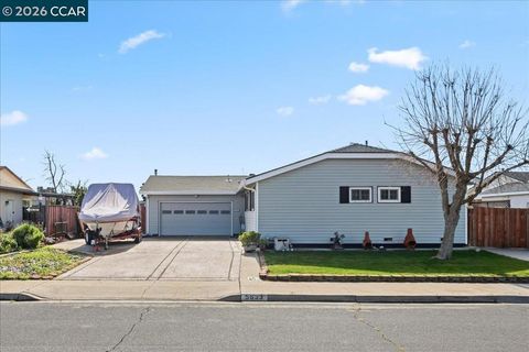 Photo of 5833 Singing Hills Ave Ave, Livermore, CA 94551 (MLS # 41132015)