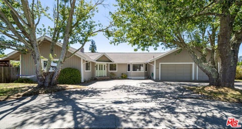 Photo of 5325 Lone Pine Road, Sebastopol, CA 95472 (MLS # 26863601)