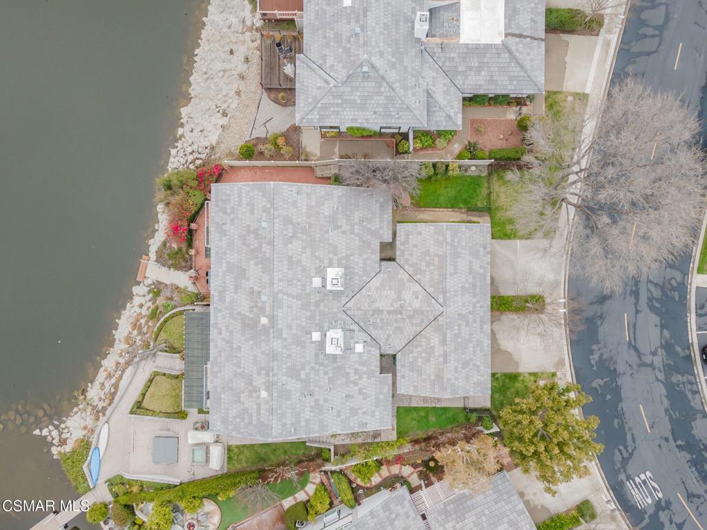 2271 Westshore Lane