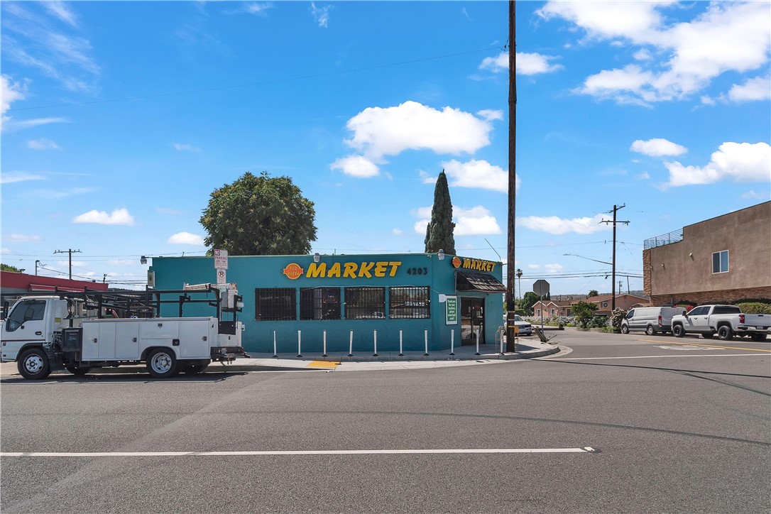 4203 Rosemead Boulevard