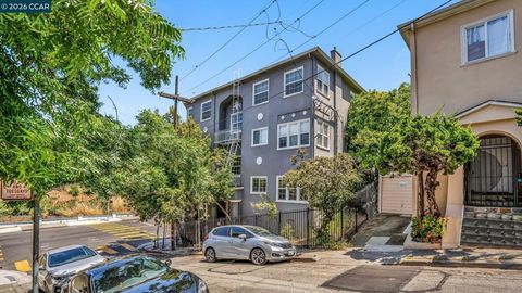 Photo of 1000 E 33rd St, Oakland, CA 94610 (MLS # 41130733)