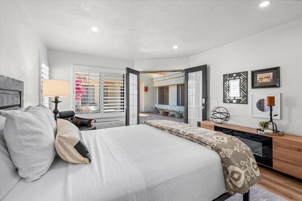 Santa Rosa Cove Coun - Residential