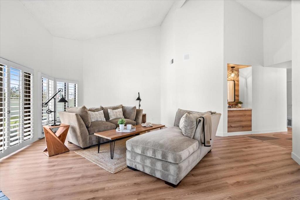 Santa Rosa Cove Coun - Residential