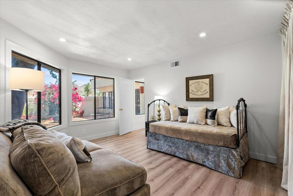 Santa Rosa Cove Coun - Residential