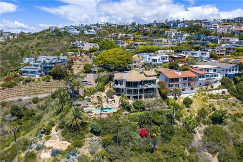 Photo of 709 Kendall Drive, Laguna Beach, CA 92651 (MLS # LG26093849)