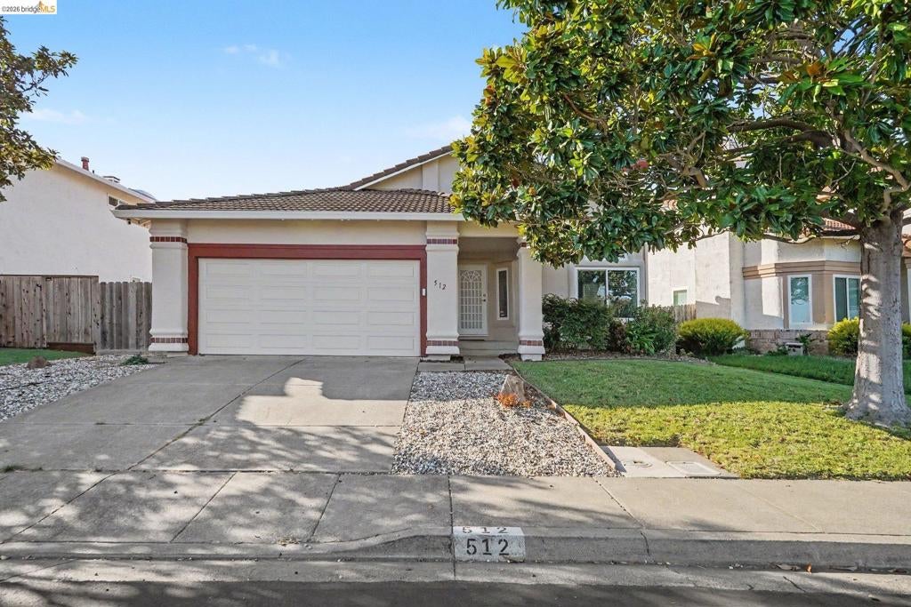 512 Catalina Cir